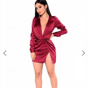 FASHION NOVA SUGAR FREE DRESS - BURGUNDY